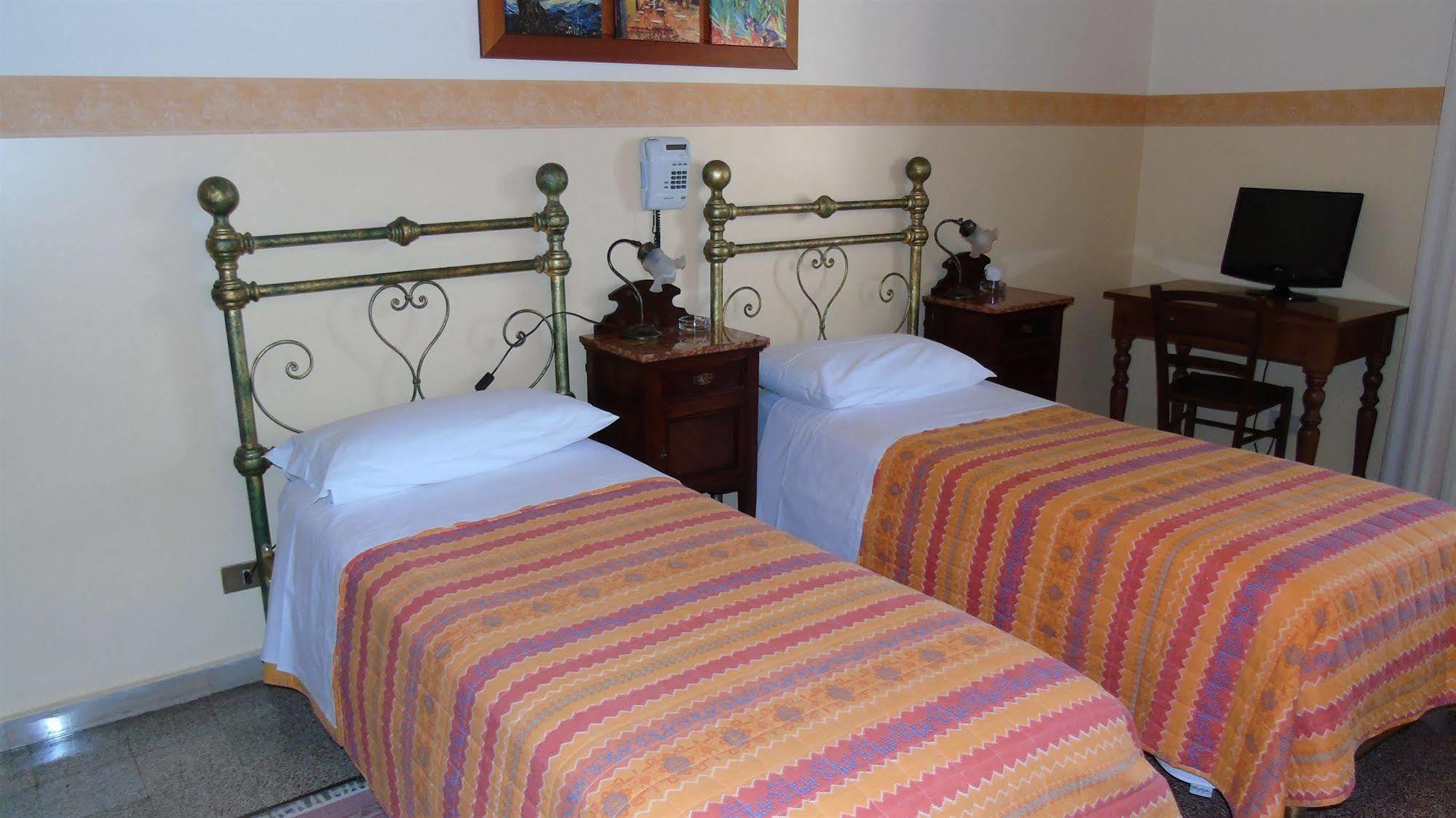 Albergo Cavour Palermo Exterior photo